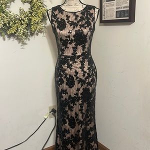 Vince Camuto- size 2